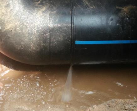 龙湾楼顶渗水维修公司为大家分享下龙湾卫生间漏水维修修补技术!