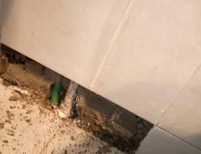 龙湾楼顶漏水维修公司分享下修复水管漏水的几种小方法